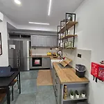 Dahlia Private Garden Escape Stylish Townhouse In Appartamento *