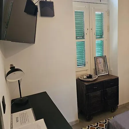 Dahlia - Modern Townhouse Paola