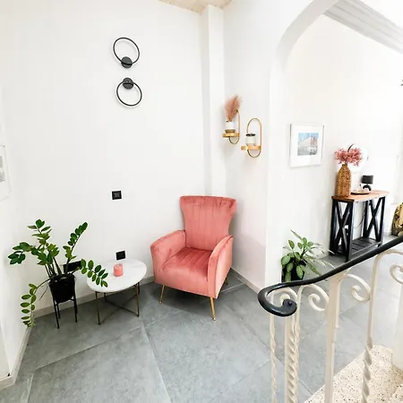 Apartamento Dahlia Private Garden Escape Stylish Townhouse In Paola