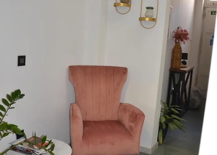 Dahlia - Modern Townhouse